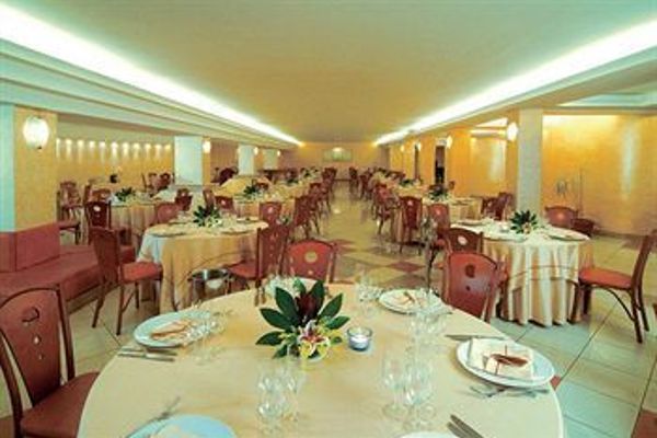 Pisani Hotel (San Nicola la Strada)